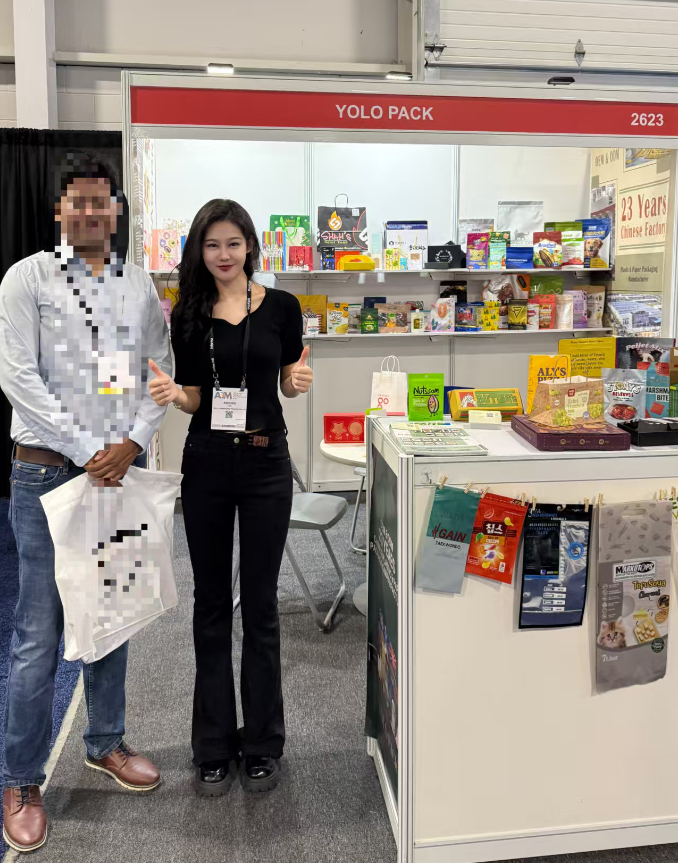 2025 Toronto International Packaging, Plastics and Industrial Design and Manufacturing Exhibition Customers attend packaging exhibition