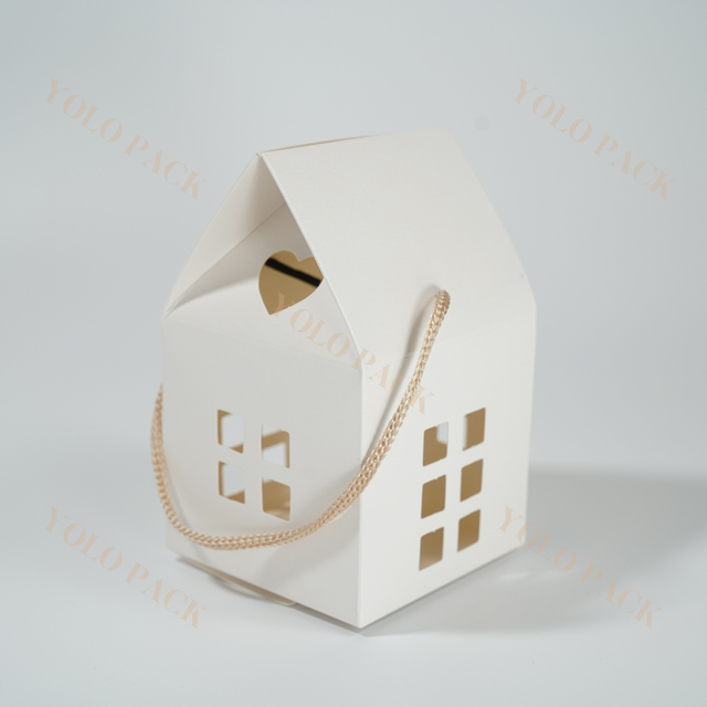 Customized Special Shaped Box With Handle Mini Portable House Shape Heart Hollow Out Cookie Wedding Party Gifts Packing Chocolate Candy Paper Boxes