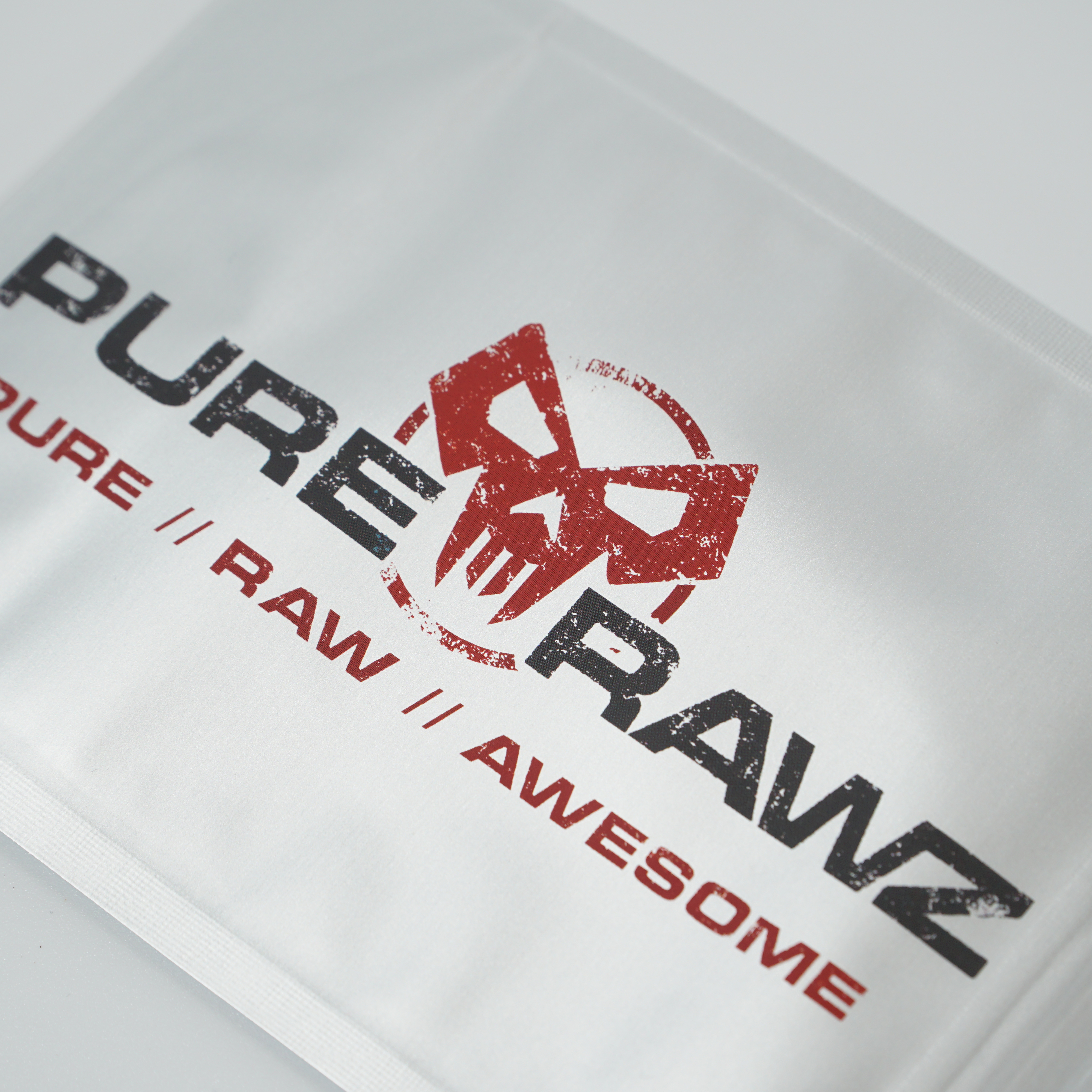 Customized Gravure Printing Food Grade with Resealable Zipper Doypack Smell Proof Packaging Bags for Snacks AL Stand Up Pouches