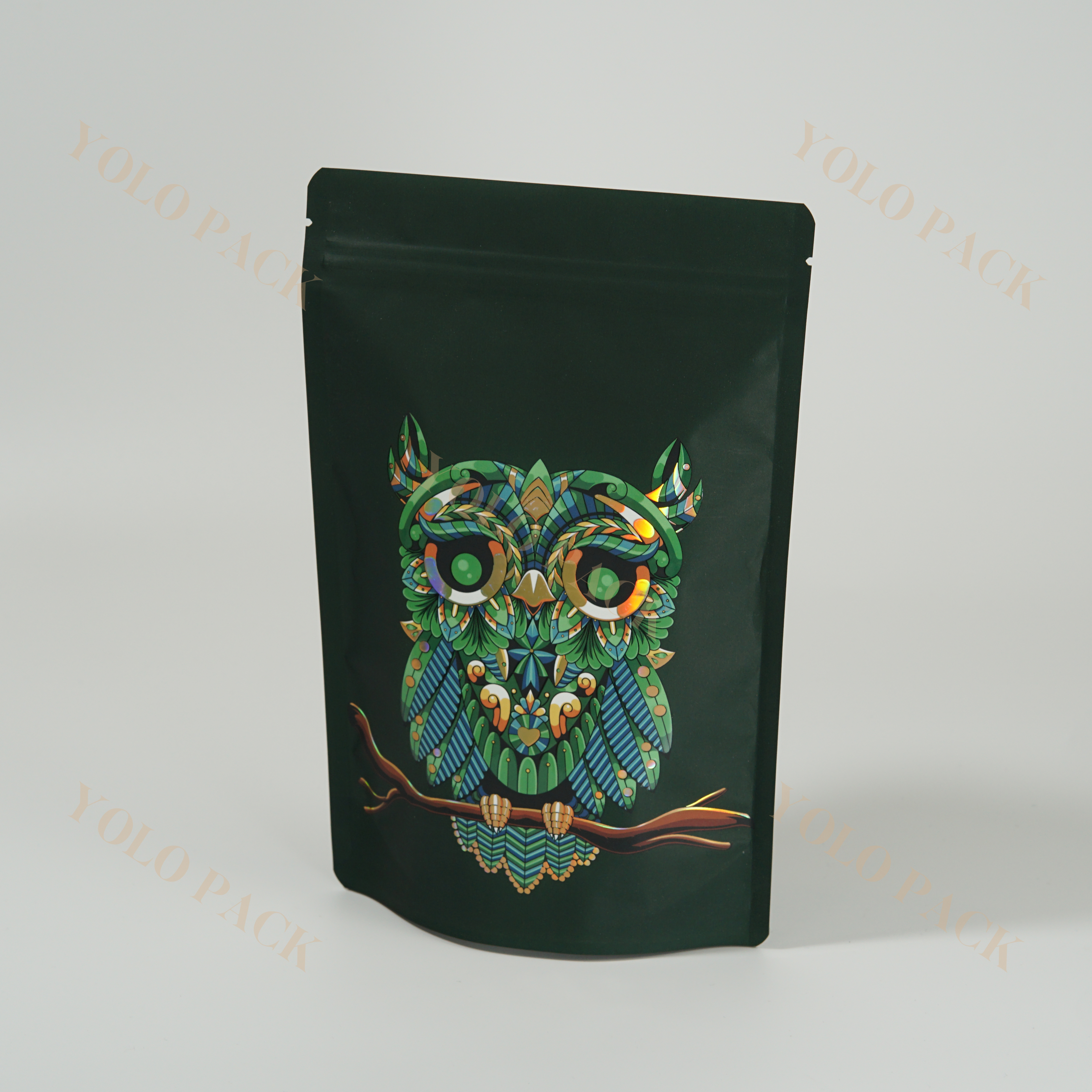 Black Color Custom Logo Low MOQ Standing Pouches for Salad Milk Odor-Free Tea Coffee Herb Flower Packaging 3.5g 7g UV Stand Up Pouch