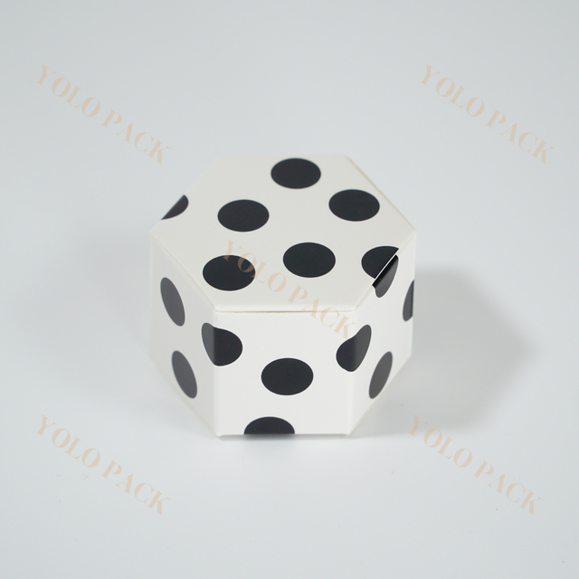 Customization Mini Cute Black Dot Printing Gift Paper Box Hexagon Wedding Party Favors Chocolate Candy Wedding Party Decoration Packaging Box