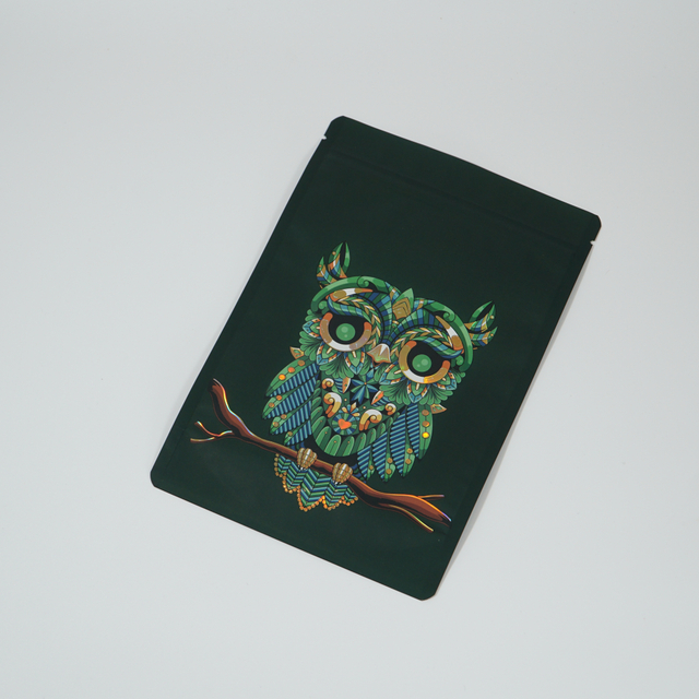 Black Color Custom Logo Low MOQ Standing Pouches for Salad Milk Odor-Free Tea Coffee Herb Flower Packaging 3.5g 7g UV Stand Up Pouch