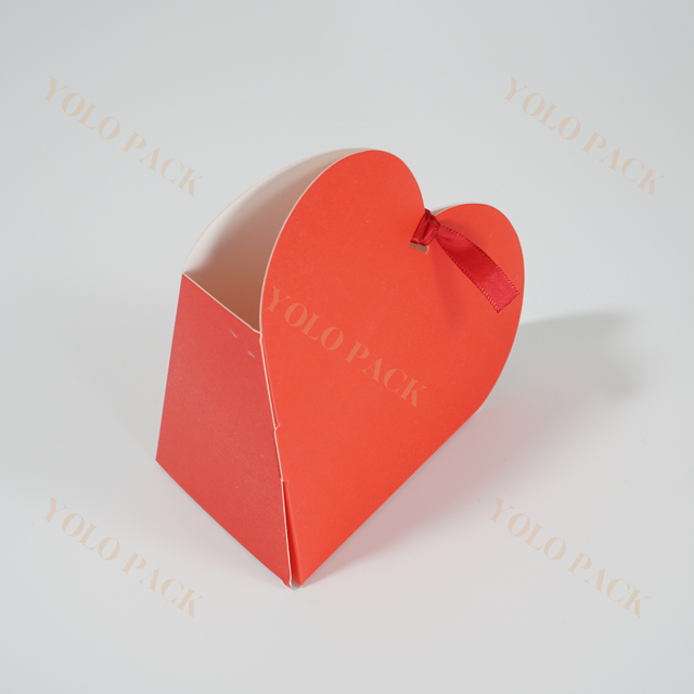 Customized Red Special Shaped Box Heart Shaped With Ribbon Wedding Christmas Festive Gift Chocolate Candy Packaging Box